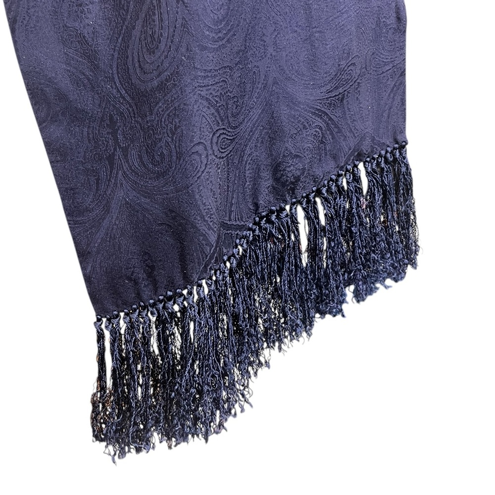 Van Heusen 100% Silk Navy Blue Paisley Scarf Wrap Shawl Fringe - Picture 4 of 7